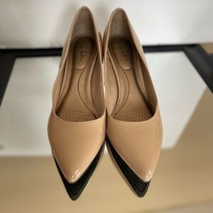 🏷️💚🔥Life Stride - Tan Patent Pointy Toe Pumps - 9